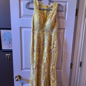 Luxxel Long Lace Flower Dress. Size medium.